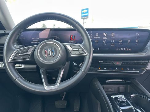 Used 2024 Buick Envision Preferred image 7