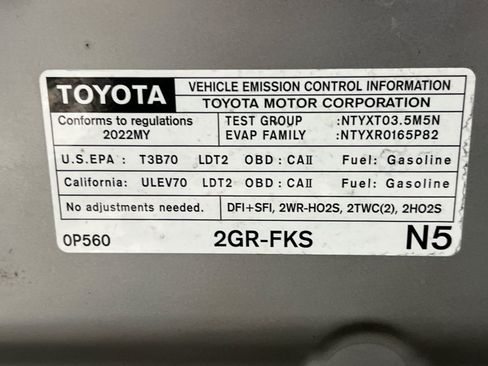 Used 2022 Toyota Tacoma TRD Off-Road w/ Technology Package AWD/4WD image 20