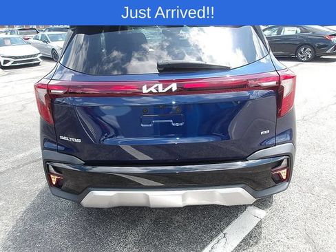 Used 2024 Kia Seltos EX AWD/4WD image 6