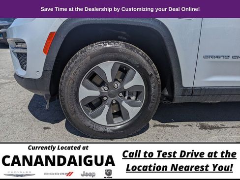 Used 2022 Jeep Grand Cherokee Limited 4xe w/ Luxury Tech Group II image 16