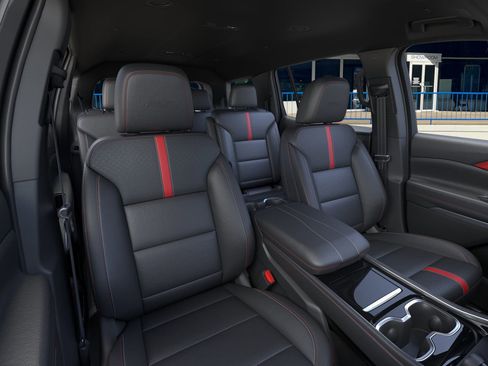 New 2026 Chevrolet Traverse RS image 16