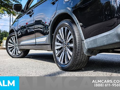 Used 2018 Mitsubishi Outlander SE image 15