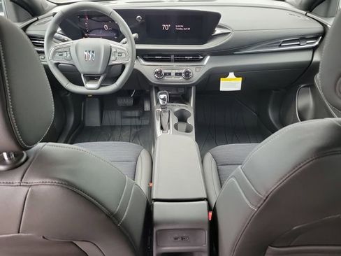 New 2026 Buick Envista Sport Touring FWD image 9