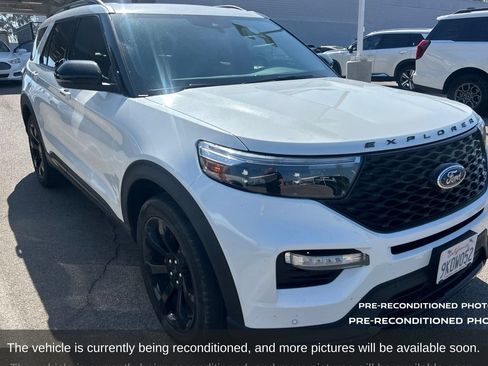 Used 2023 Ford Explorer ST w/ Equipment Group 401A AWD/4WD image 16