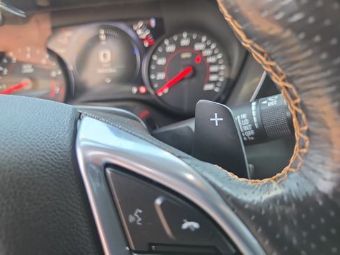 Used 2020 Chevrolet Camaro SS RWD image 33
