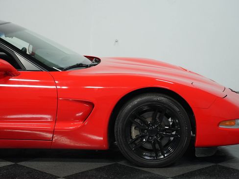 Used 1997 Chevrolet Corvette Coupe w/ Memory Pkg image 27