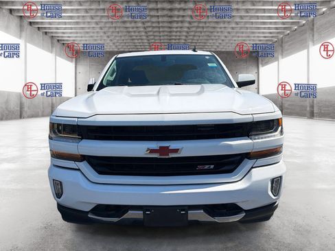Used 2018 Chevrolet Silverado 1500 LT w/ All Star Edition AWD/4WD image 2