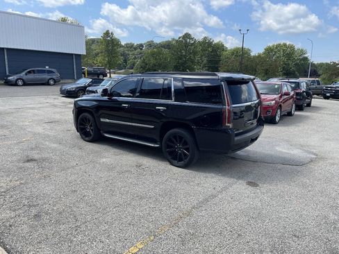 Used 2015 Cadillac Escalade Luxury AWD/4WD image 51