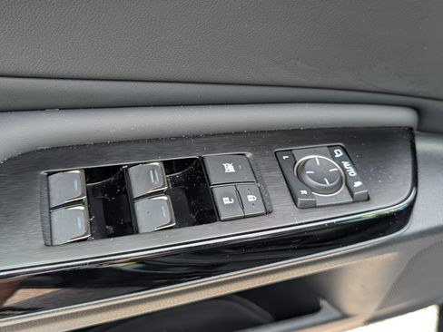 Used 2025 Lexus ES 350 w/ Premium Package FWD image 20