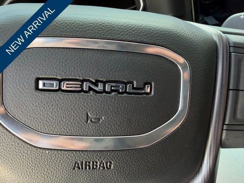 Used 2023 GMC Sierra 1500 Denali Ultimate AWD/4WD image 11