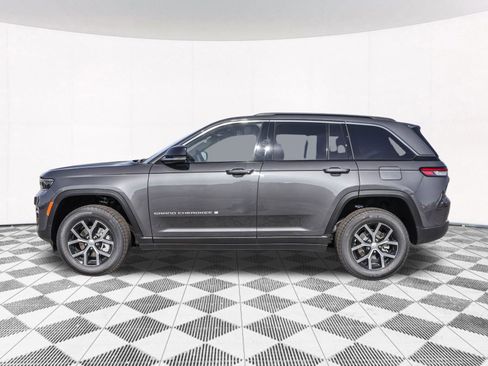 New 2025 Jeep Grand Cherokee Limited image 8