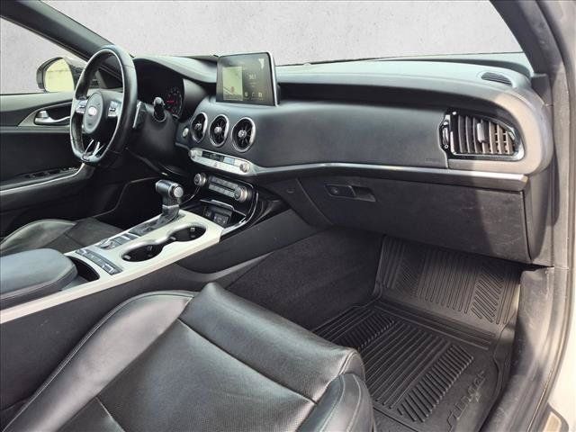 Used 2021 Kia Stinger GT1 RWD image 20