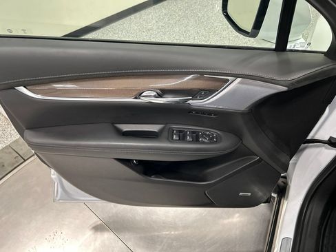 Used 2023 Cadillac XT6 Sport w/ Platinum Package AWD/4WD image 15