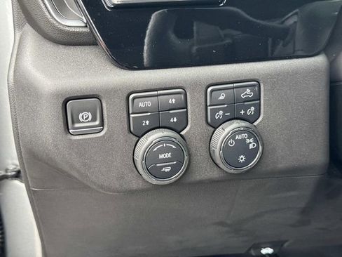 Used 2025 Chevrolet Silverado 1500 LT w/ All Star Edition Plus image 29