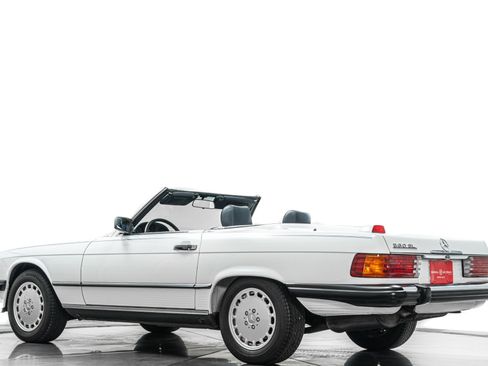 Used 1987 Mercedes-Benz 560 SL image 36