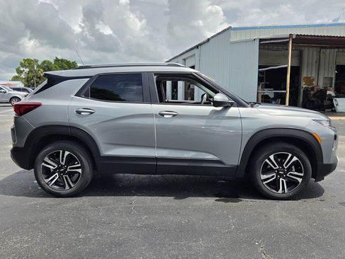 Used 2023 Chevrolet TrailBlazer LT AWD/4WD image 6