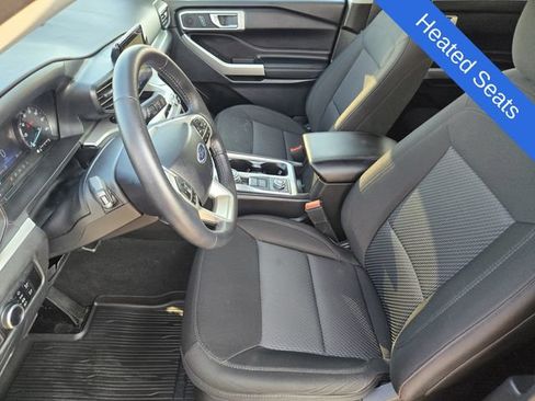 Used 2024 Ford Explorer XLT AWD/4WD image 12