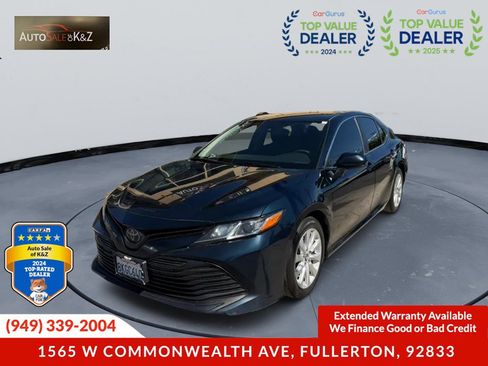 Used 2019 Toyota Camry LE FWD image 3