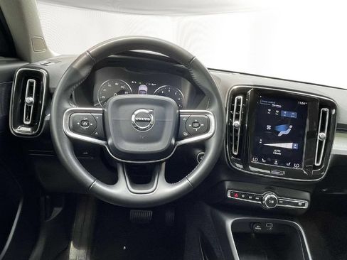 Used 2019 Volvo XC40 T5 Momentum AWD/4WD image 15