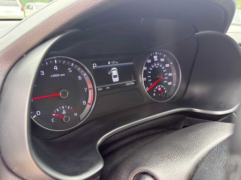 Used 2023 Kia Forte GT-Line FWD image 19