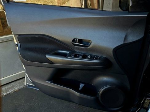Used 2021 Nissan Kicks S FWD image 18