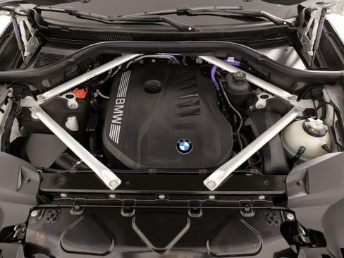 Used 2025 BMW X7 xDrive40i image 78