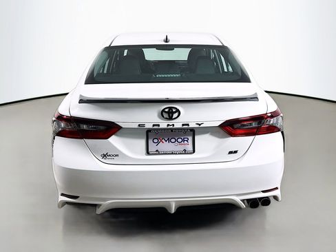 Used 2023 Toyota Camry SE w/ Convenience Package FWD image 6