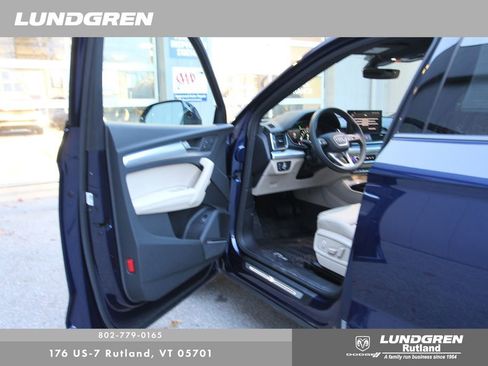 Certified 2025 Audi Q5 2.0T Premium Plus image 10