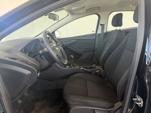 Used 2017 Ford Focus S image 10