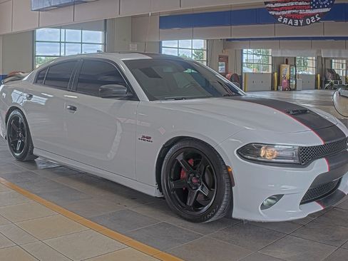 Used 2021 Dodge Charger R/T w/ Blacktop Package RWD image 4