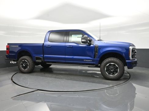 New 2026 Ford F250 Platinum w/ Tremor Off-Road Package image 12