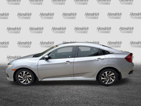 Used 2016 Honda Civic EX image 7