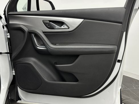 Used 2023 Chevrolet Blazer LT image 34