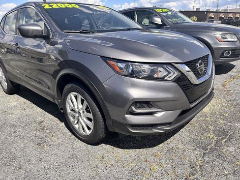 Used 2021 Nissan Rogue Sport S image 2