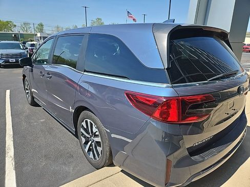 Used 2025 Honda Odyssey EX-L image 2