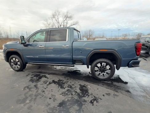 Used 2025 GMC Sierra 2500 Denali w/ Denali Reserve Package image 6