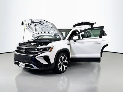 Used 2023 Volkswagen Taos SEL AWD/4WD image 18