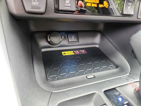 Certified 2022 Toyota RAV4 XSE AWD/4WD image 26