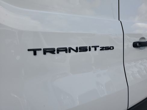 New 2026 Ford Transit 250 148 Medium Roof w/ Load Area Protection Package image 8