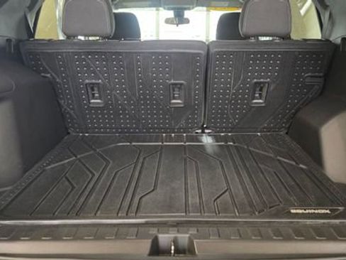 Used 2024 Chevrolet Equinox LS w/ LS Convenience Package image 10