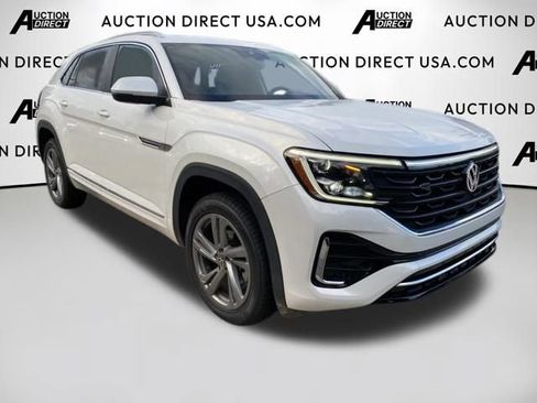 Used 2024 Volkswagen Atlas Cross Sport SEL R-Line AWD/4WD image 24