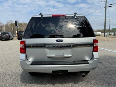 Used 2016 Ford Expedition XLT w/ Equipment Group 202A image 8