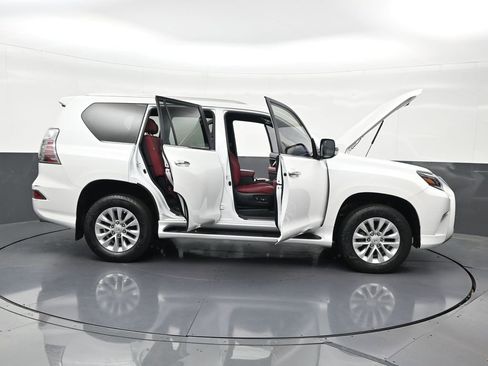 Used 2021 Lexus GX 460 Premium AWD/4WD image 32