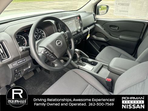 Used 2025 Nissan Frontier S image 4