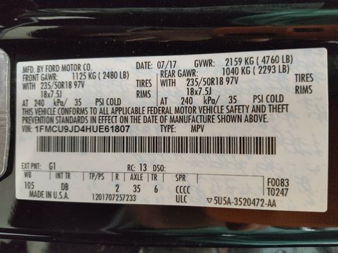 Used 2017 Ford Escape Titanium image 33