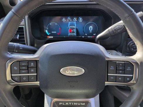 Certified 2025 Ford F250 Platinum w/ Platinum Plus Package image 31