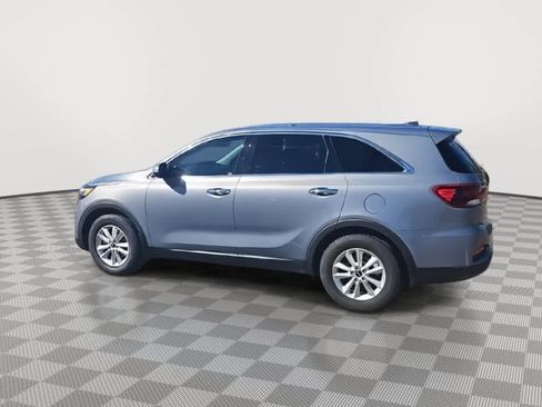 Used 2020 Kia Sorento LX image 6