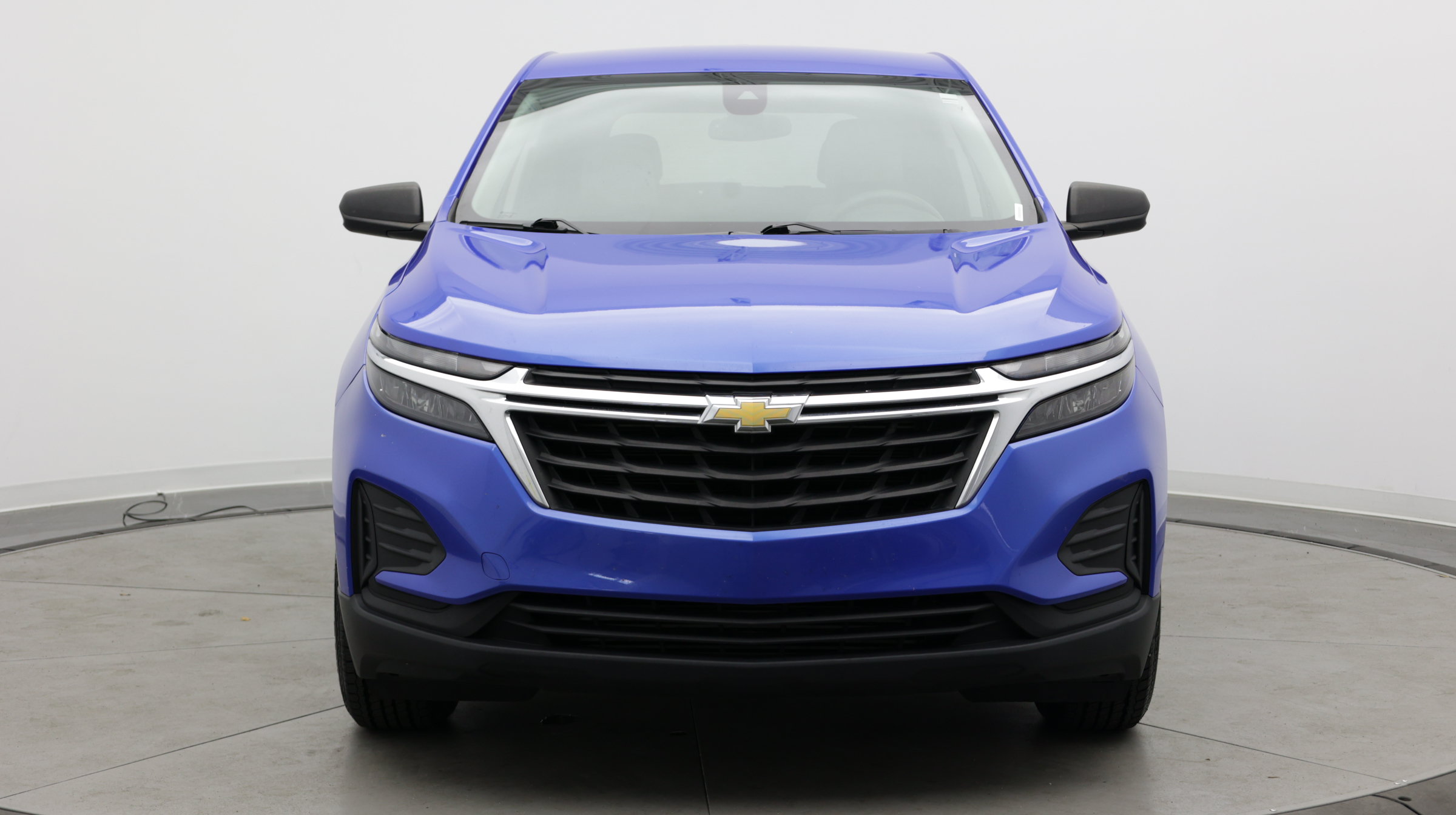 Used 2024 Chevrolet Equinox LS FWD image 2