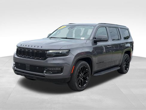 Used 2024 Jeep Wagoneer Series II AWD/4WD image 2