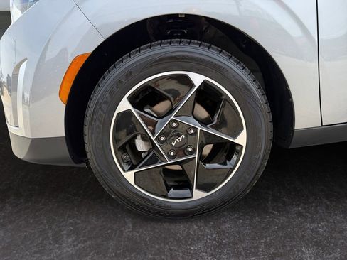 Used 2023 Kia Soul EX FWD image 9